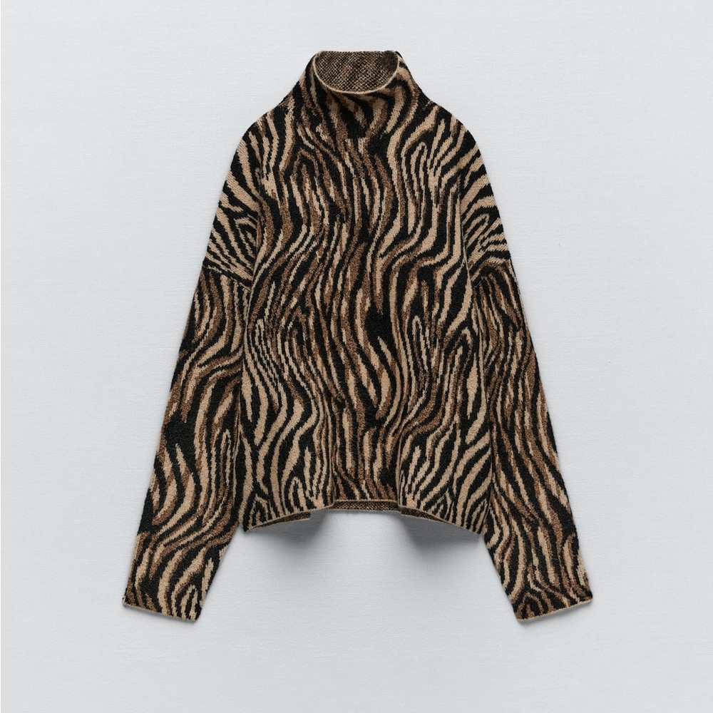 Zara Jacquard Animal Print Knit Sweater (size L)